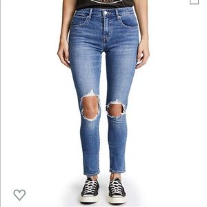 Levi’s 721 High Rise Jeans